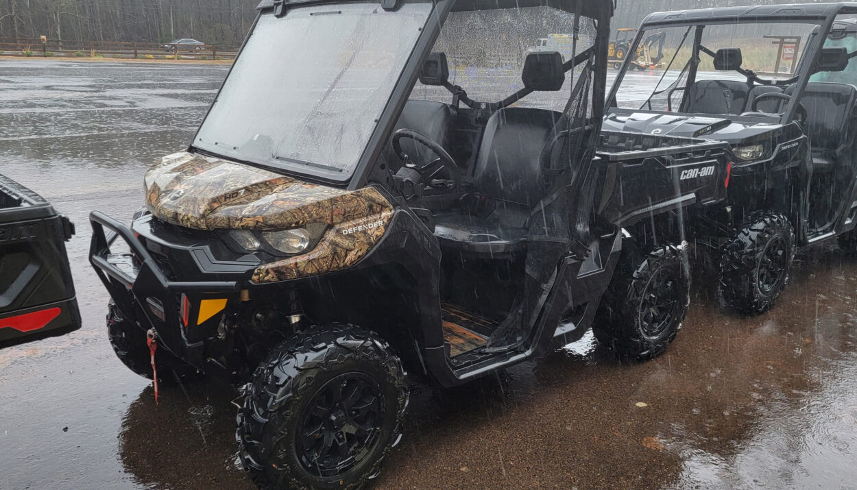 2022-can-am-defender-hd7-1