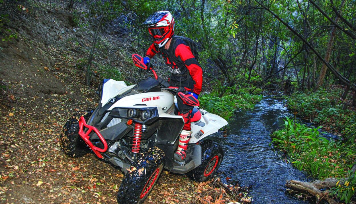 2022-can-am-renegade-x-xc-1000r-1