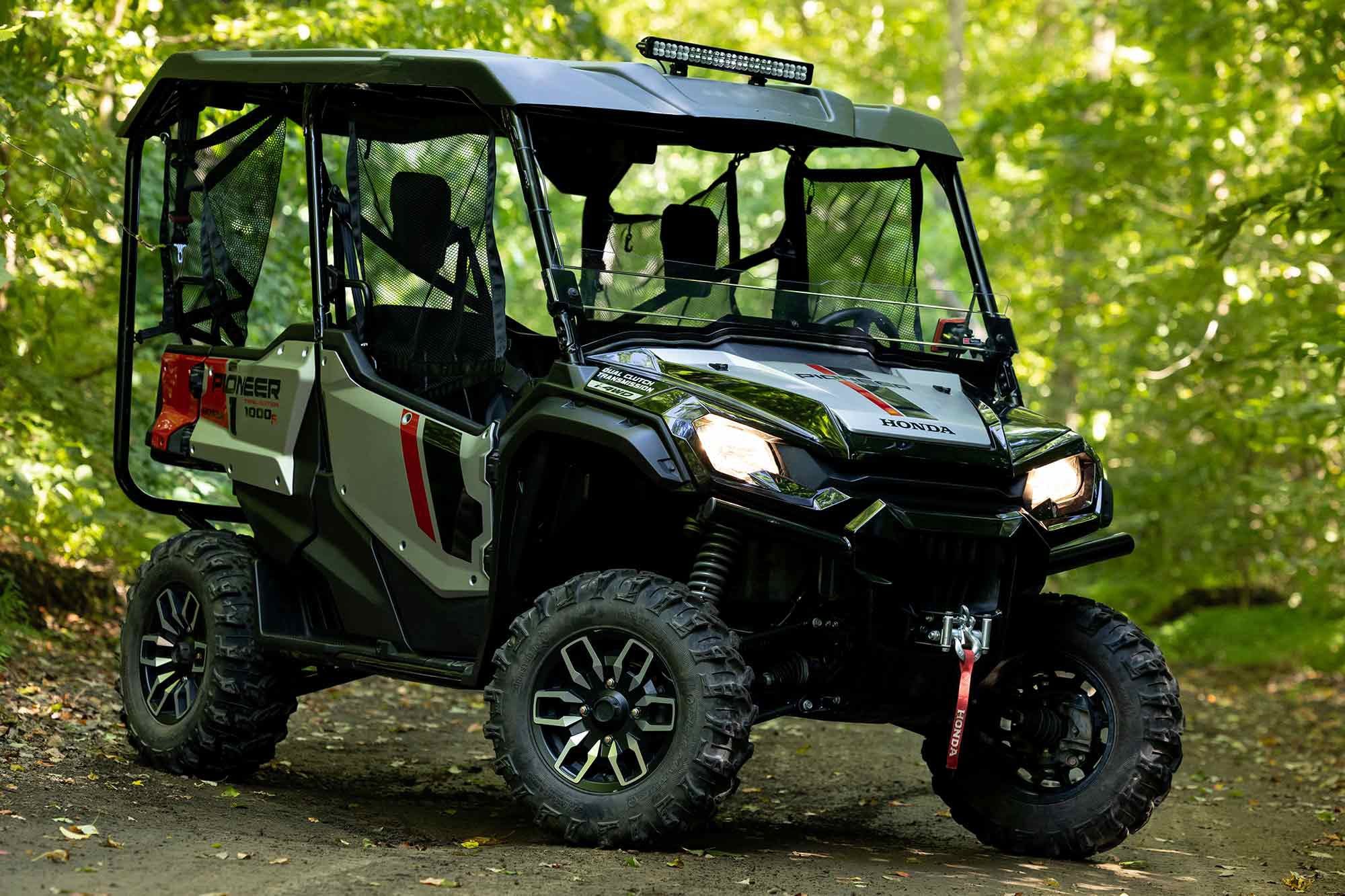 2022-honda-pioneer-1000-5-trail-2