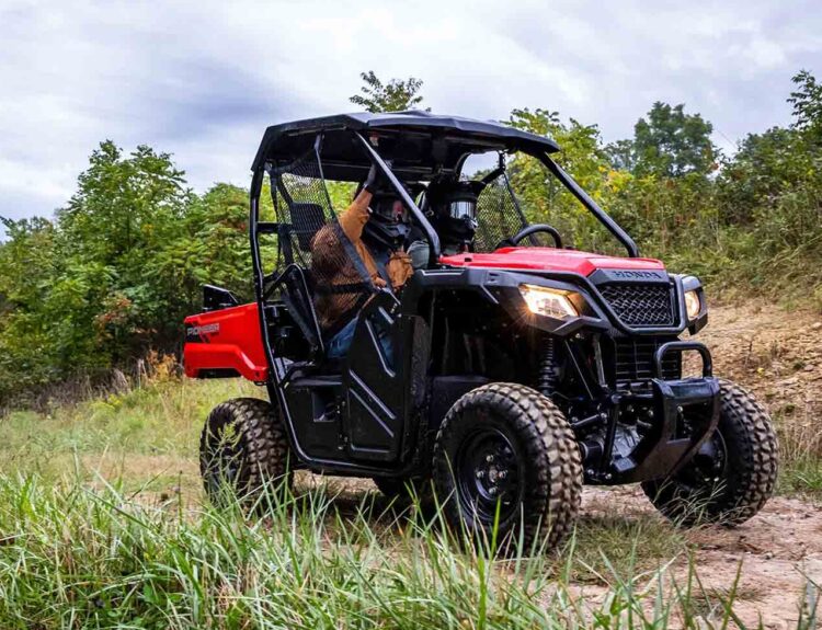 2022-honda-pioneer-500-1