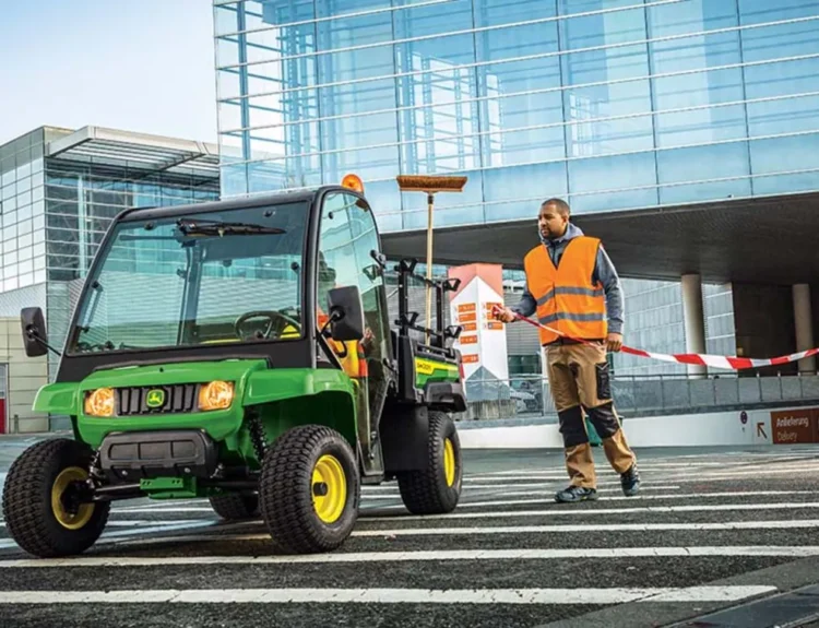 2022-john-deere-gator--te-4x2-1