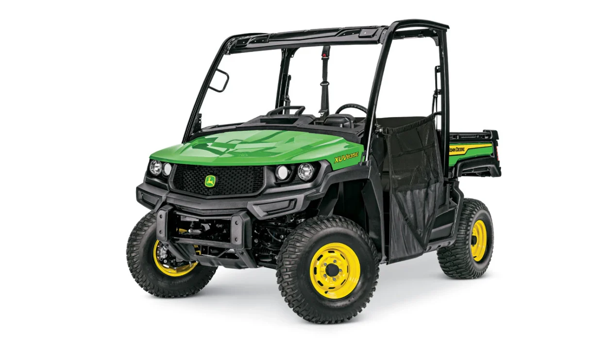 2022-john-deere-gator--xuv835e-base-1
