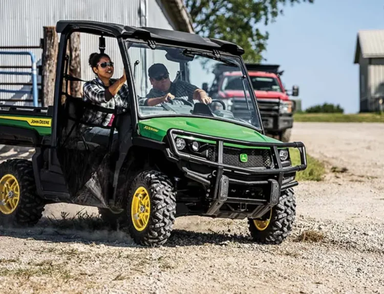 2022-john-deere-gator--xuv835m-base-1