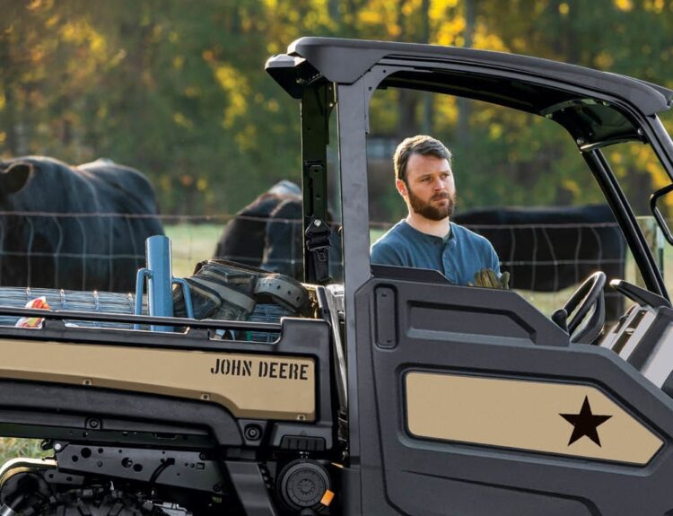 2022-john-deere-gator--xuv835m-hvac-honor-edition-1