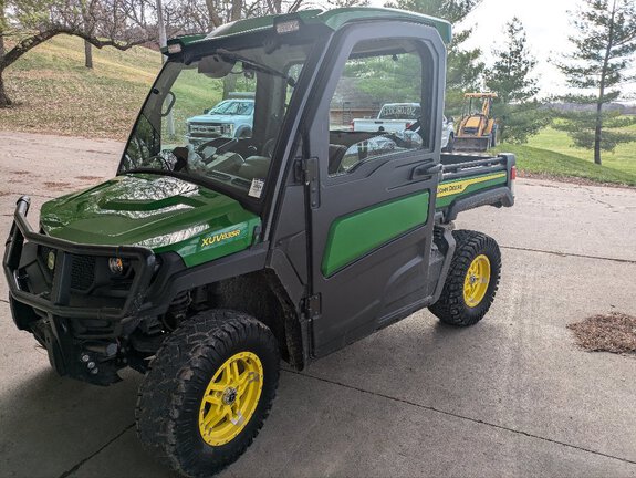 2022-john-deere-gator-xuv835r-2