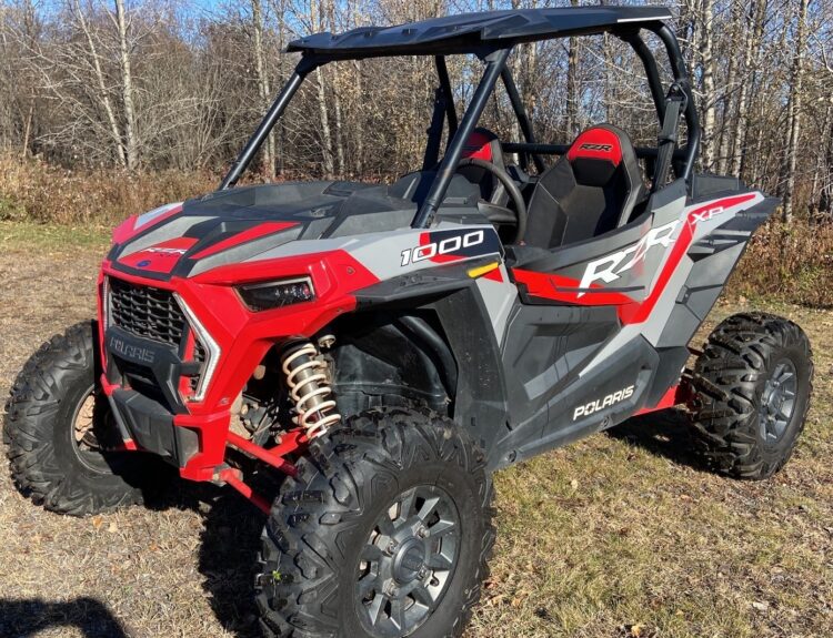 2022-polaris-general--1000-premium-1