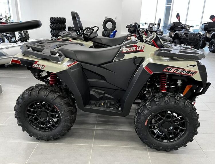 2023-arctic-cat-alterra-600-ltd-1