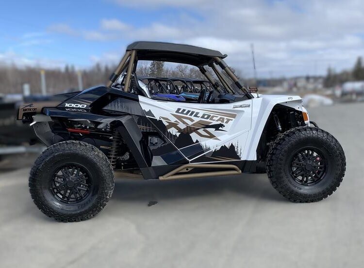 2023-arctic-cat-wildcat-xx-black-hills-edition-1