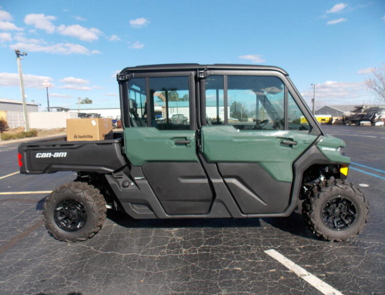 2023-can-am-defender-max-hd9-1