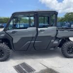 2023-can-am-defender-max-limited-hd10-1