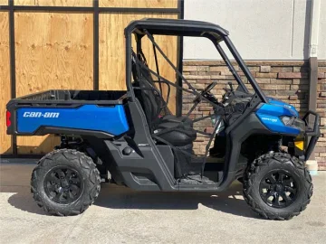 2023-can-am-defender-xt-hd9-2