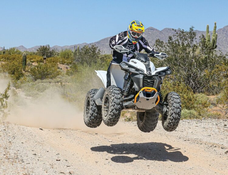 2023-can-am-renegade-x-xc-1000r-1