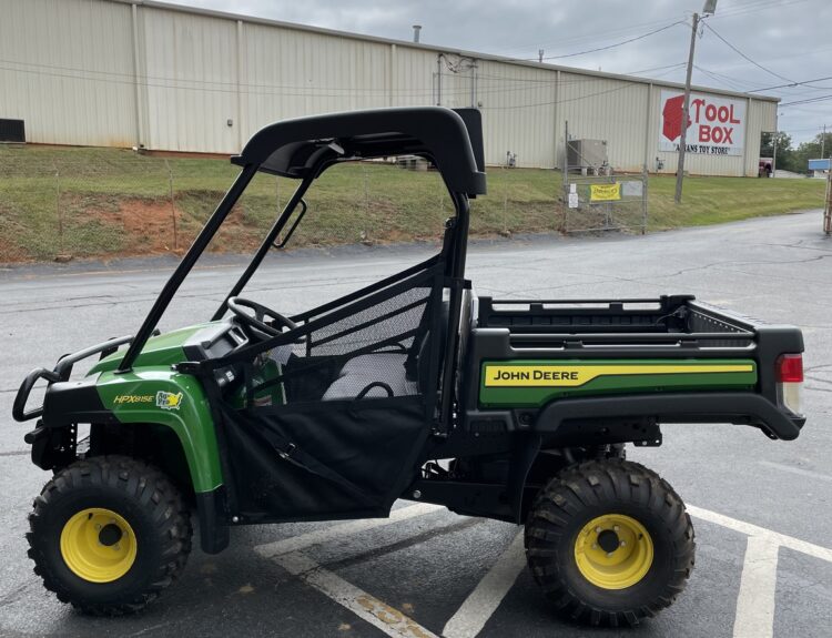 2023-john-deere-gator--hpx-815e-1