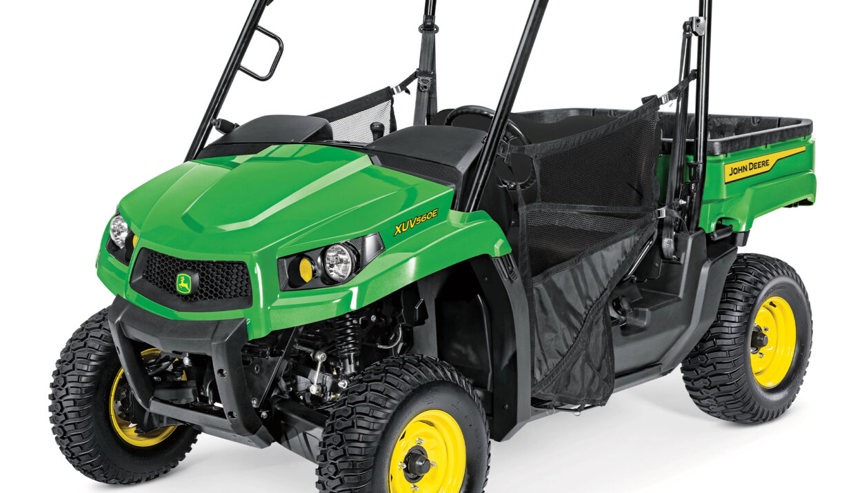 2023-john-deere-gator--xuv560e-base-1