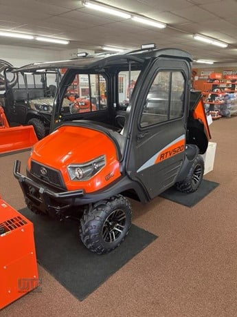 2023-kubota-rtv520d-orange-2