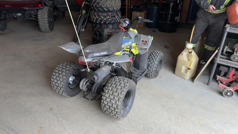 2023-polaris-outlaw-110-efi-2